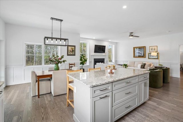 7 John Hardie Way, Chichester, NH 03258
