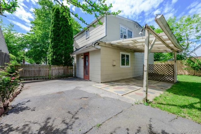 102 E 12th Street, Huntington Station, NY 11746