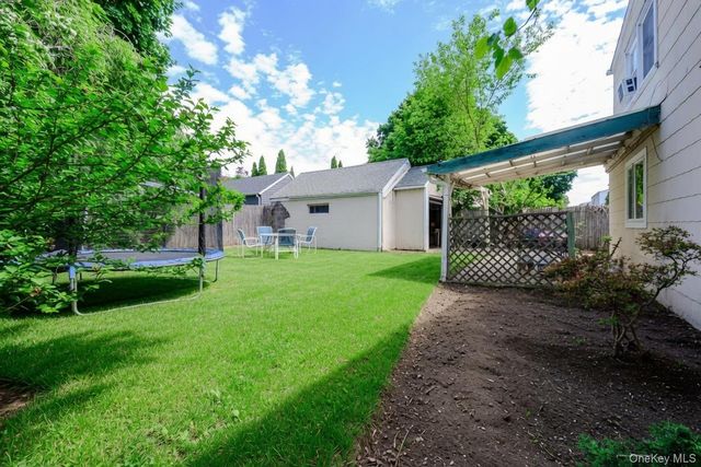 102 E 12th Street, Huntington Station, NY 11746