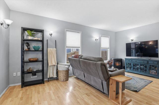 512 W Montgomery Ave, Spokane, WA 99205