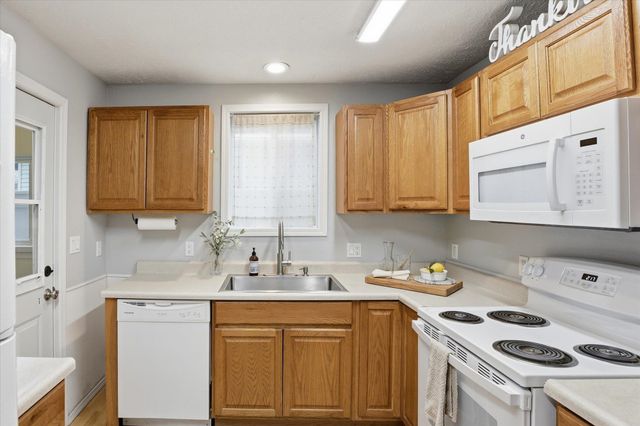 512 W Montgomery Ave, Spokane, WA 99205