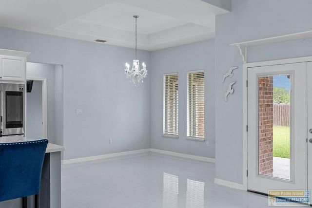 914 Palm Blvd, Laguna Vista, TX 78578