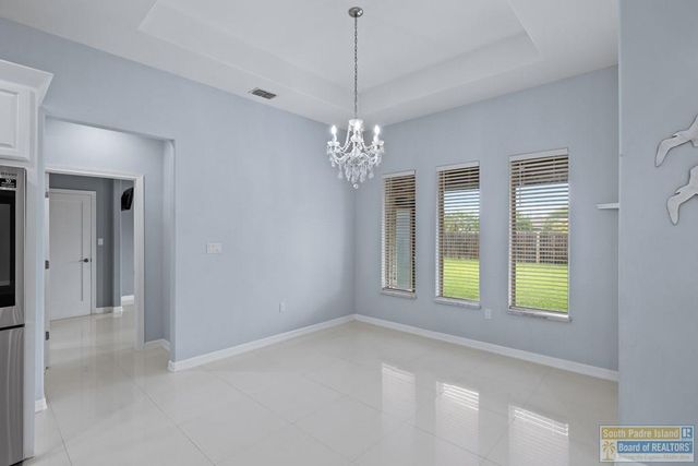 914 Palm Blvd, Laguna Vista, TX 78578