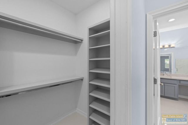 914 Palm Blvd, Laguna Vista, TX 78578