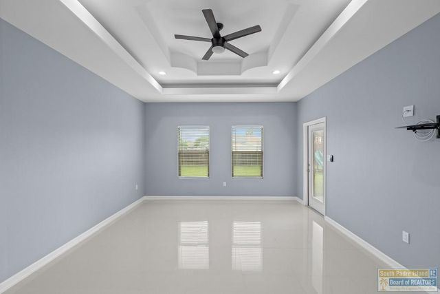 914 Palm Blvd, Laguna Vista, TX 78578