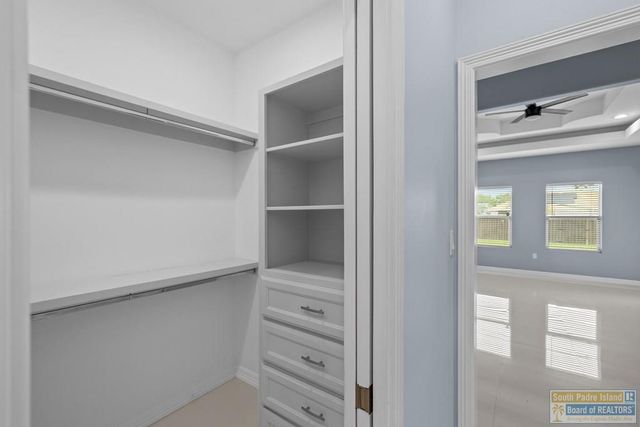 914 Palm Blvd, Laguna Vista, TX 78578