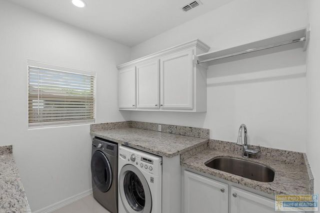 914 Palm Blvd, Laguna Vista, TX 78578