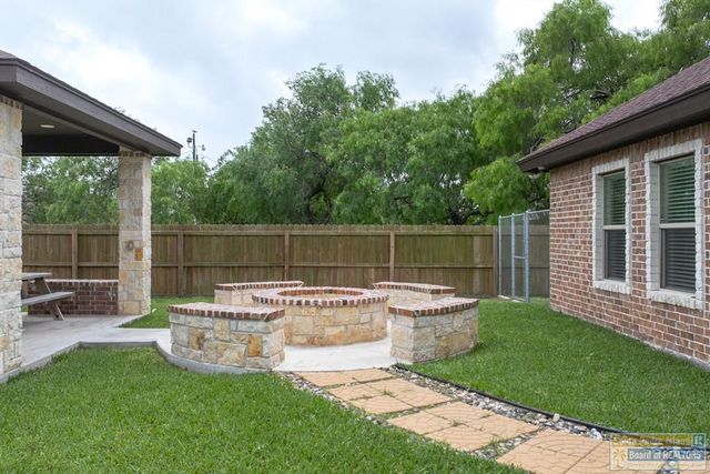 914 Palm Blvd, Laguna Vista, TX 78578