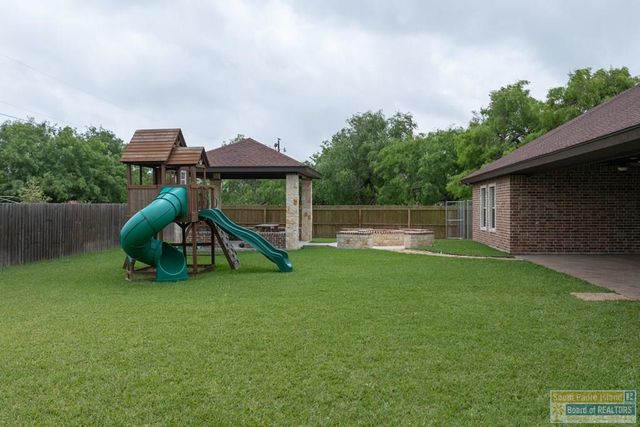 914 Palm Blvd, Laguna Vista, TX 78578