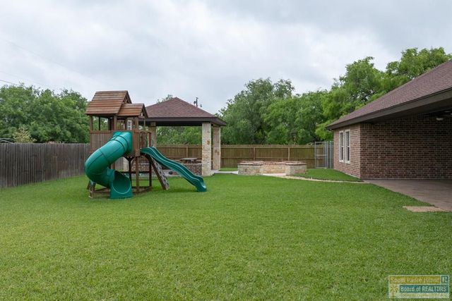 914 Palm Blvd, Laguna Vista, TX 78578