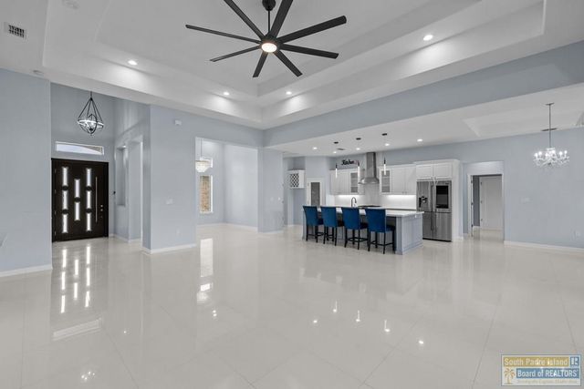 914 Palm Blvd, Laguna Vista, TX 78578