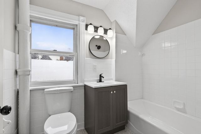 342 Curtice Street W, Saint Paul, MN 55107