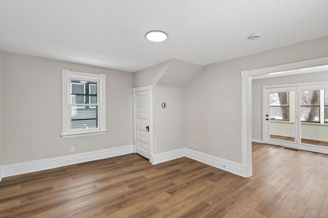 342 Curtice Street W, Saint Paul, MN 55107