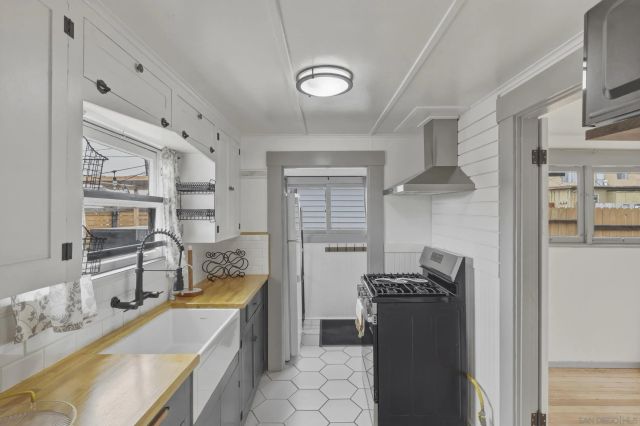 2520 Madison Ave, San Diego, CA 92116