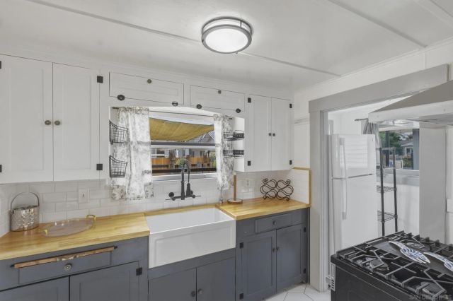 2520 Madison Ave, San Diego, CA 92116