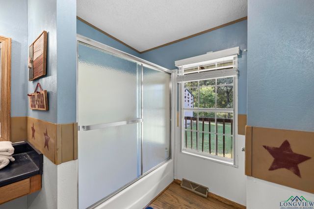 939 Appaloosa Ln, Hallsville, TX 75650