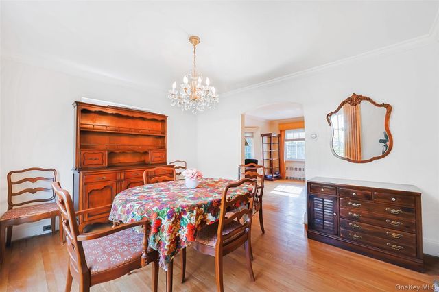 65 Old Mill Road, Manhasset, NY 11030