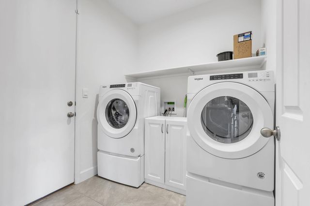 9105 Cambrils Drive NW, Albuquerque, NM 87114