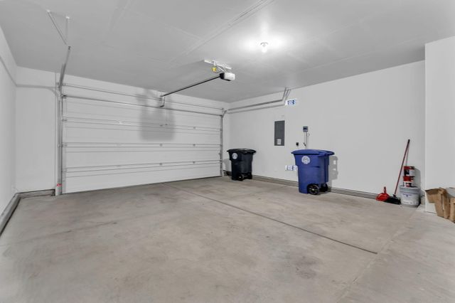 9105 Cambrils Drive NW, Albuquerque, NM 87114