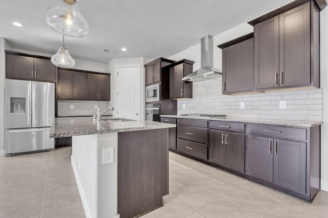 9105 Cambrils Drive NW, Albuquerque, NM 87114