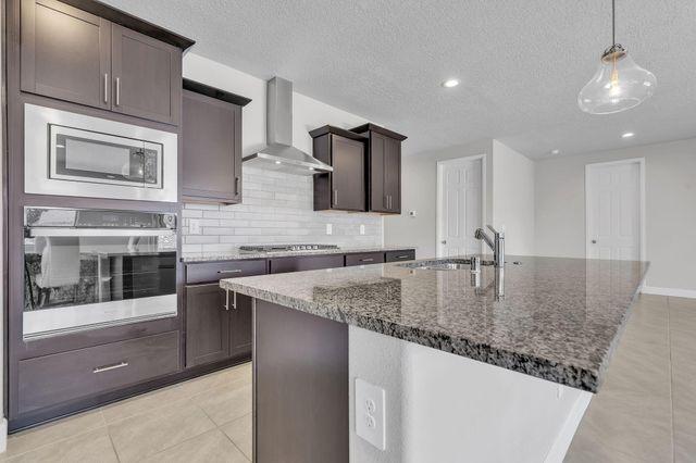 9105 Cambrils Drive NW, Albuquerque, NM 87114