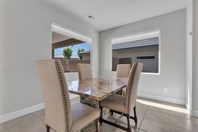 9105 Cambrils Drive NW, Albuquerque, NM 87114