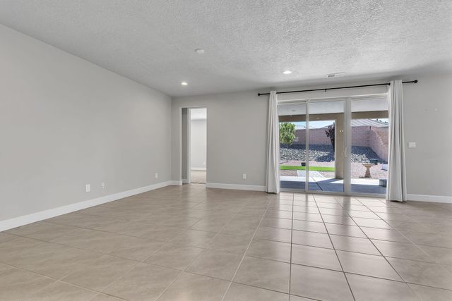 9105 Cambrils Drive NW, Albuquerque, NM 87114