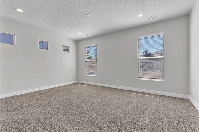 9105 Cambrils Drive NW, Albuquerque, NM 87114