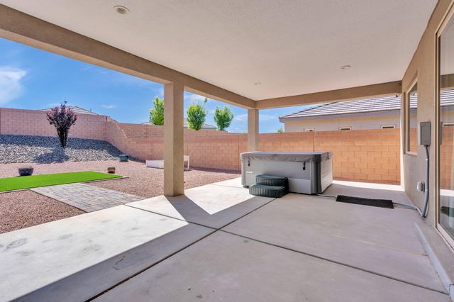 9105 Cambrils Drive NW, Albuquerque, NM 87114