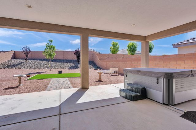 9105 Cambrils Drive NW, Albuquerque, NM 87114