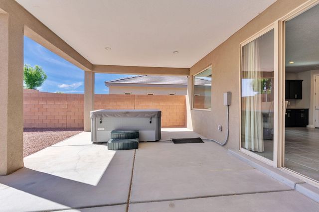 9105 Cambrils Drive NW, Albuquerque, NM 87114