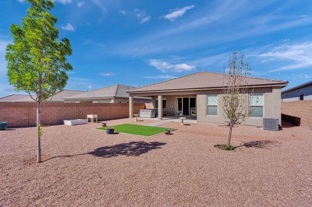 9105 Cambrils Drive NW, Albuquerque, NM 87114