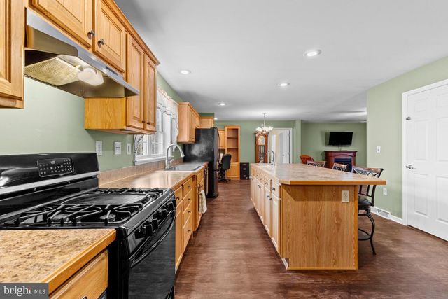 104 N GRANT ST, Williamstown, PA 17098