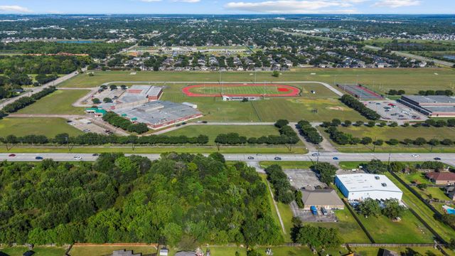 3154 Manvel Road, Pearland, TX 77584