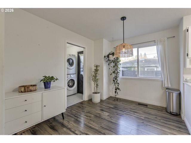 6223 N YALE St, Portland, OR 97203
