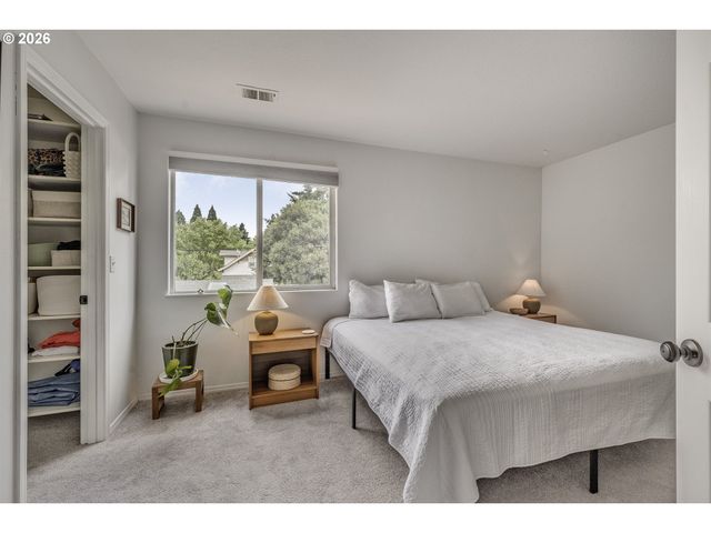 6223 N YALE St, Portland, OR 97203