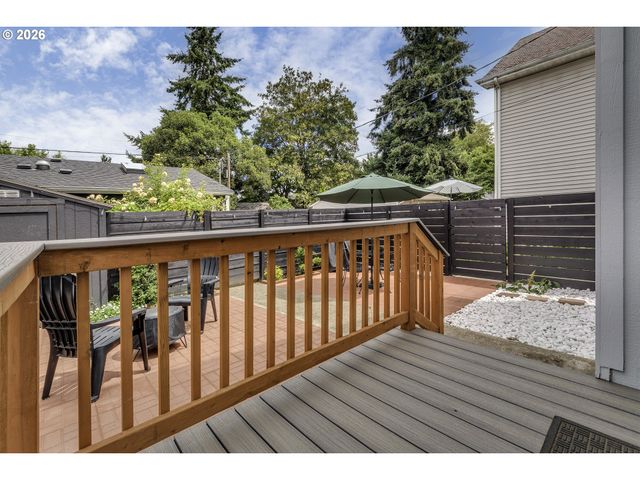6223 N YALE St, Portland, OR 97203