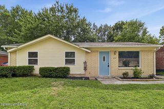 9102 Willowcreek Dr, Louisville, KY 40219