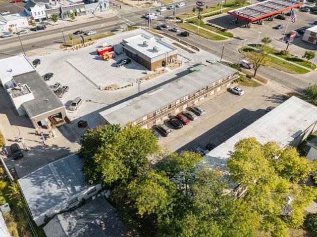 120 32nd Street NE, Cedar Rapids, IA 52402