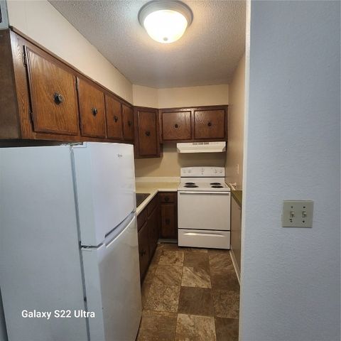 120 32nd Street NE, Cedar Rapids, IA 52402