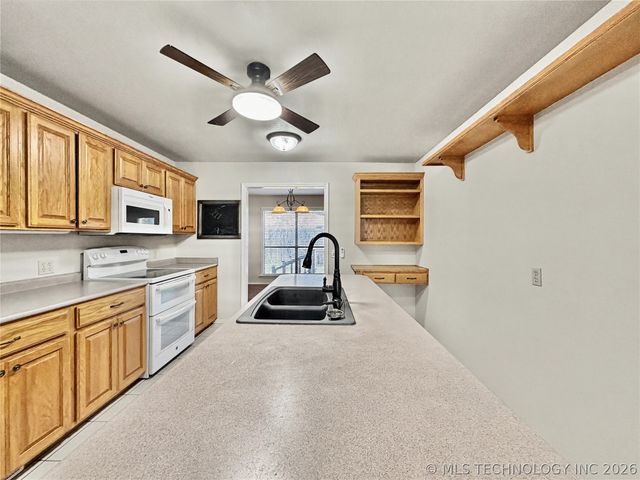 445 E Keetoowah Street, Tahlequah, OK 74464