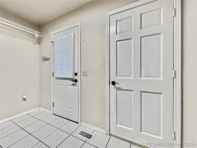 445 E Keetoowah Street, Tahlequah, OK 74464