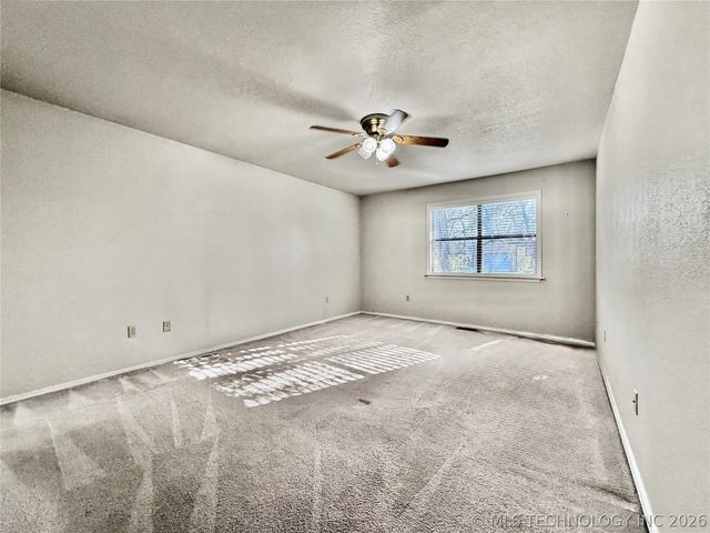 445 E Keetoowah Street, Tahlequah, OK 74464