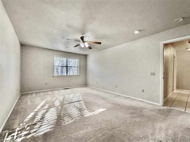 445 E Keetoowah Street, Tahlequah, OK 74464