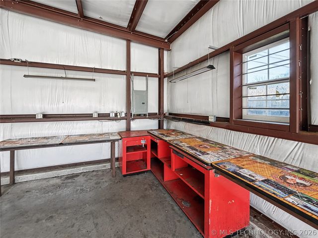 445 E Keetoowah Street, Tahlequah, OK 74464