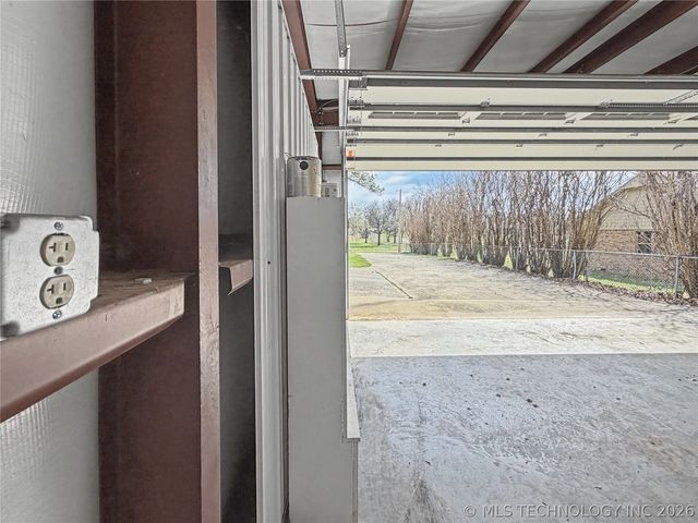 445 E Keetoowah Street, Tahlequah, OK 74464