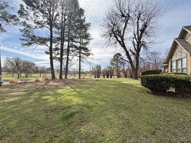 445 E Keetoowah Street, Tahlequah, OK 74464