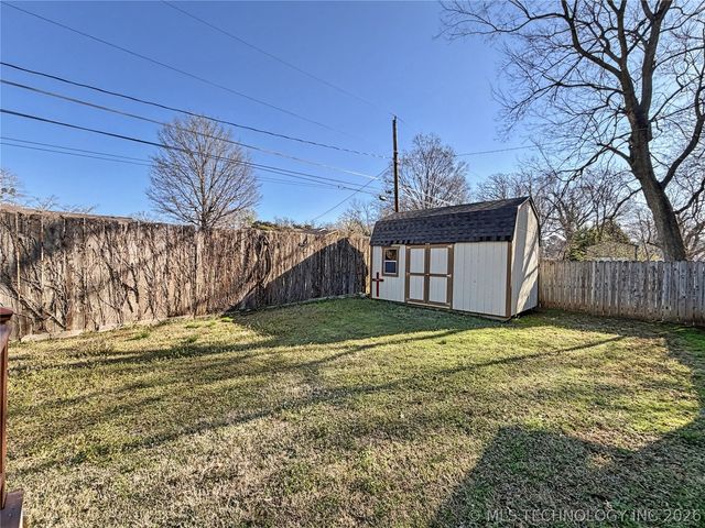 445 E Keetoowah Street, Tahlequah, OK 74464