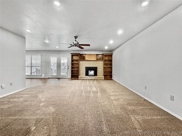 445 E Keetoowah Street, Tahlequah, OK 74464