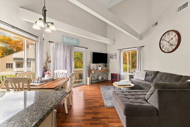 750 Whittenton St 523, Taunton, MA 02780